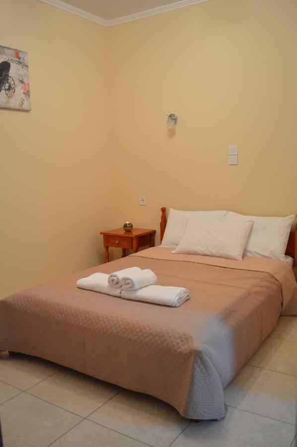 Garden View Apartments Anaxos Bagian luar foto